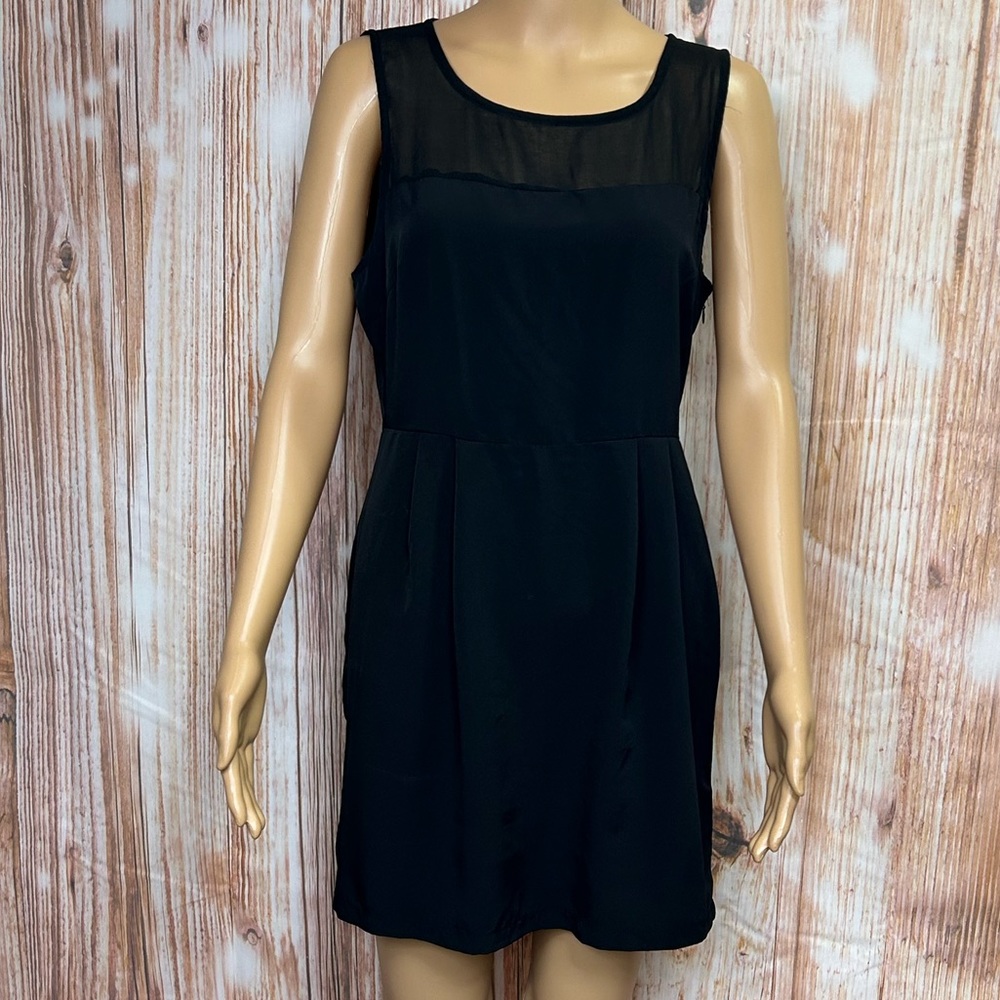Forever‎ 21 Sheer Panel Neckline Mini Dress